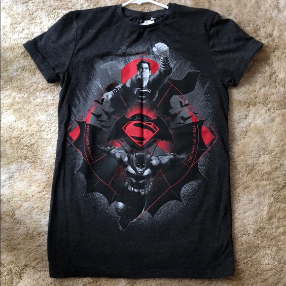 Superman Batman T-shirt size 12-13 - Picture 1 of 3